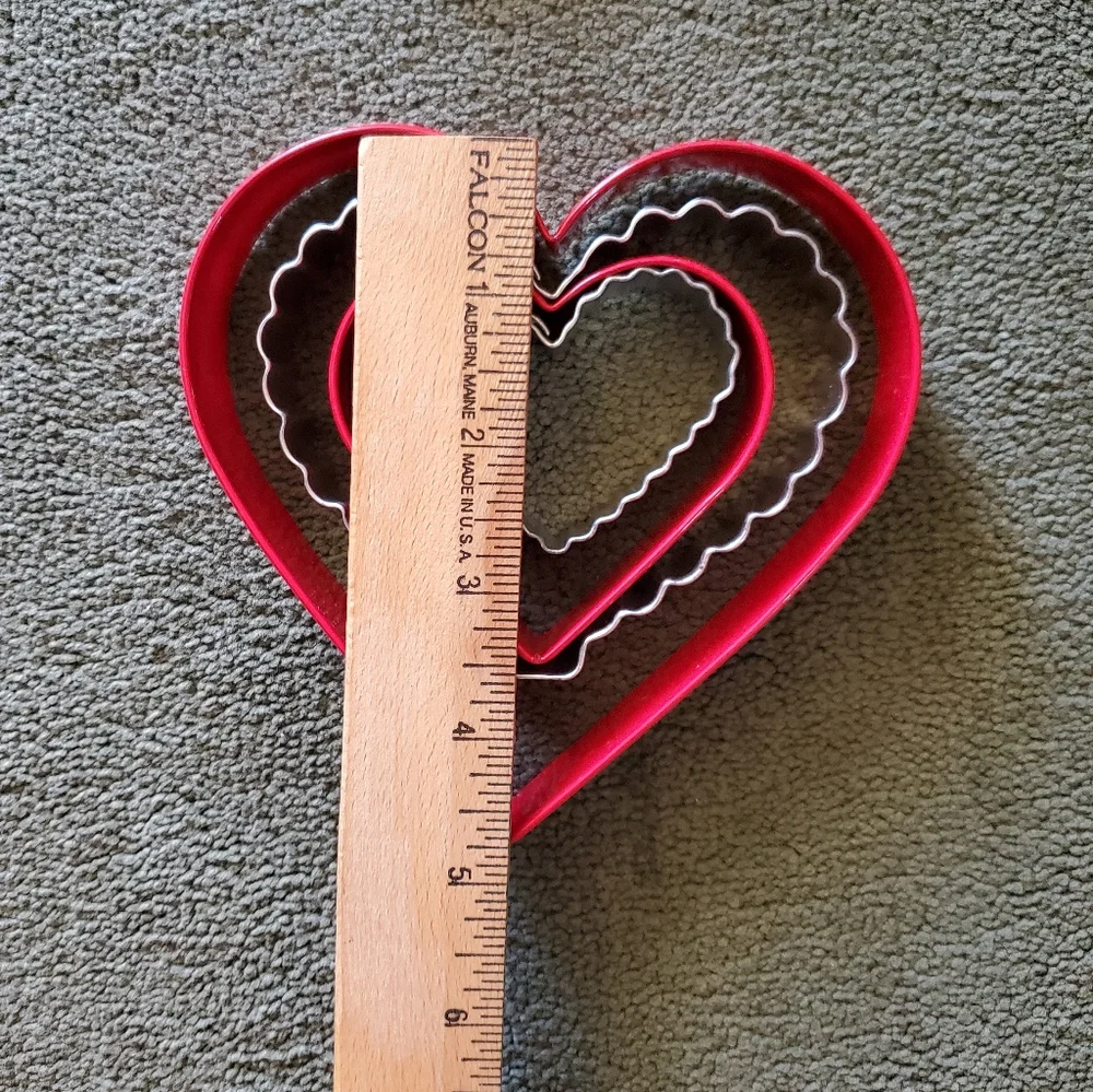 Wilton Nesting Flower Heart Cookie Cutter Sets